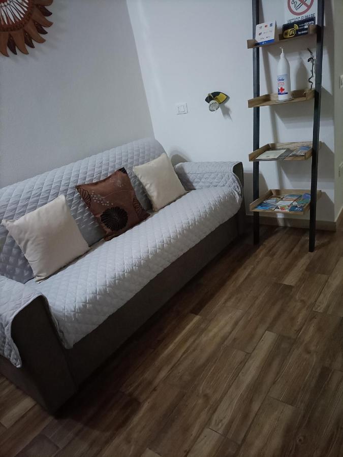 Bed And Breakfast Raggio Di Sole Iglesias Exterior photo