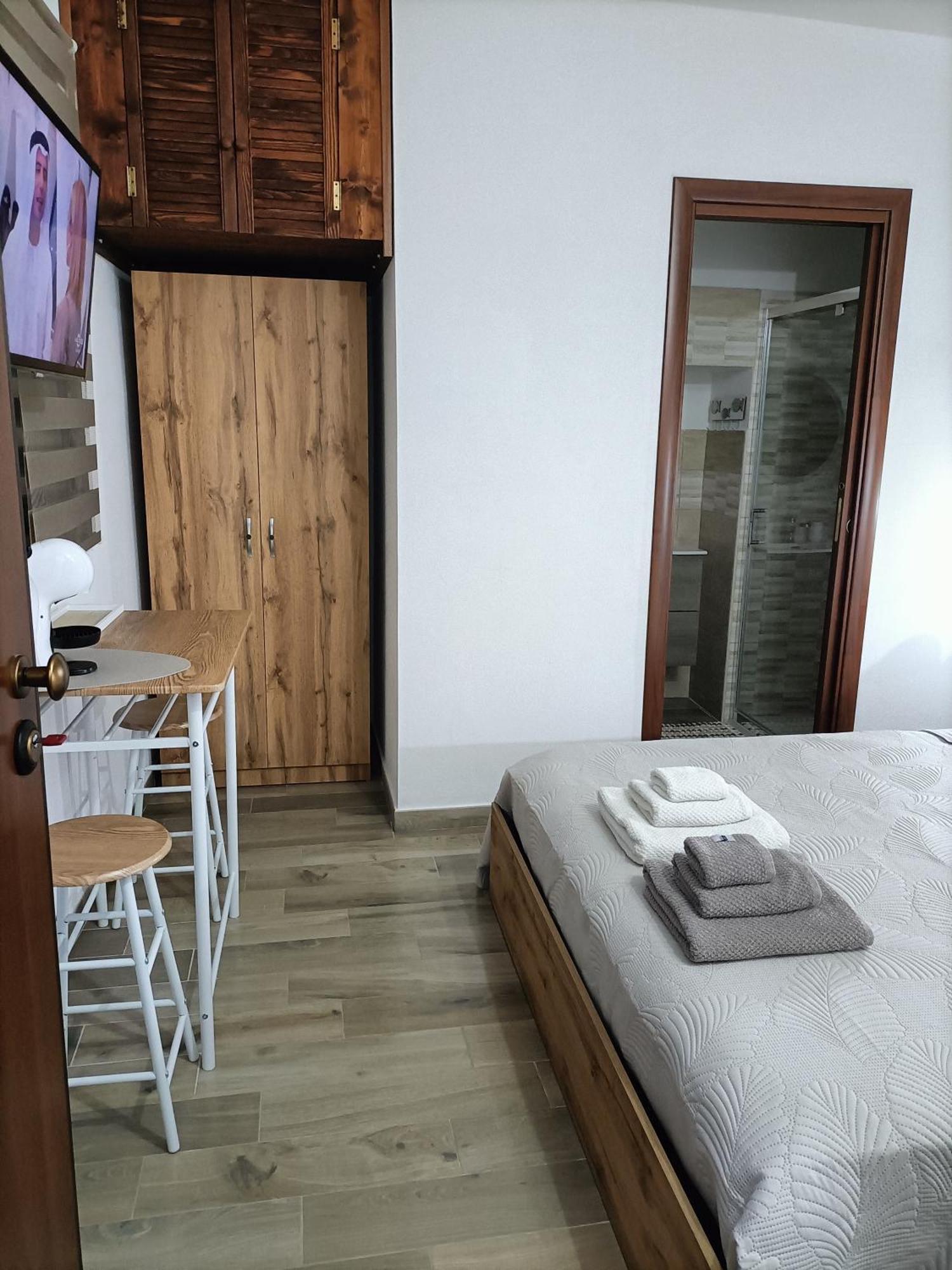 Bed And Breakfast Raggio Di Sole Iglesias Exterior photo