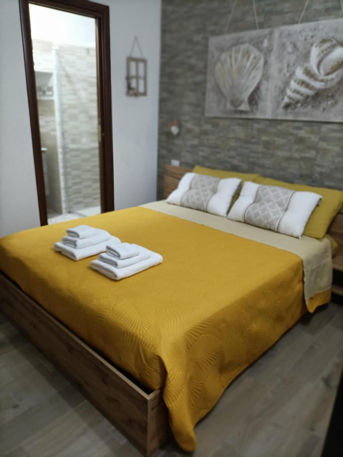 Bed And Breakfast Raggio Di Sole Iglesias Exterior photo
